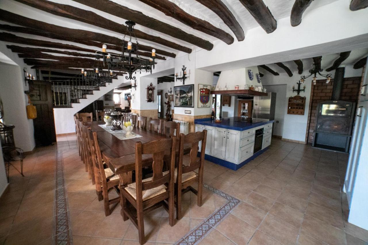 Cortijo El Segador Y El Capricho Villa Almedinilla Luaran gambar
