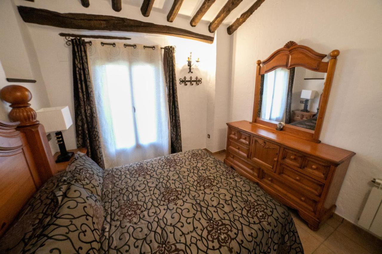 Cortijo El Segador Y El Capricho Villa Almedinilla Luaran gambar